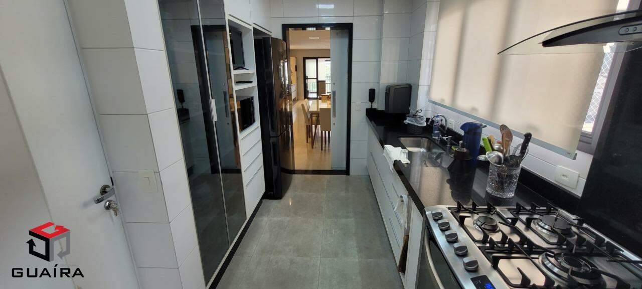 Apartamento à venda com 3 quartos, 138m² - Foto 17