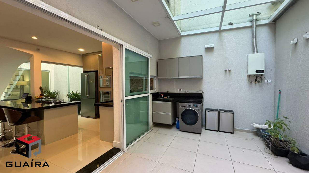 Sobrado à venda com 3 quartos, 234m² - Foto 11