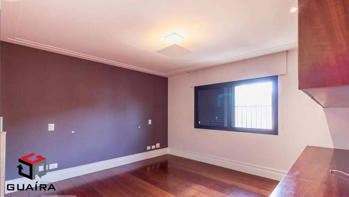 Apartamento à venda com 3 quartos, 228m² - Foto 18