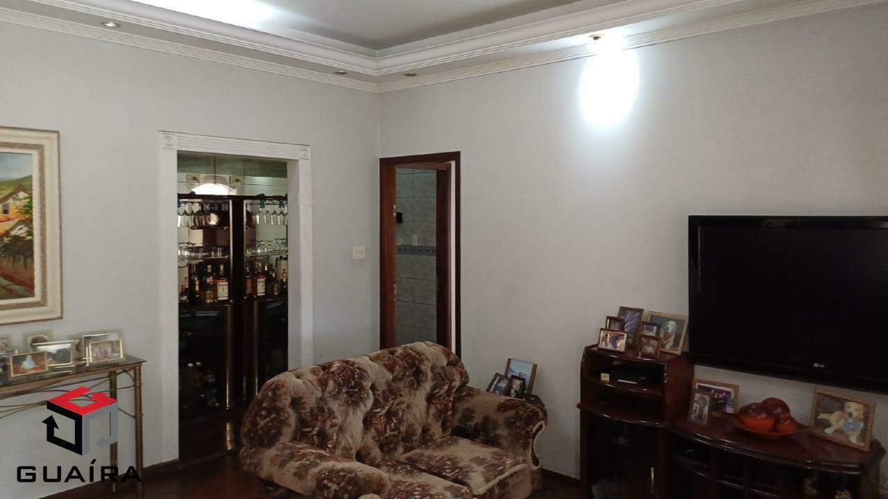 Casa à venda com 3 quartos, 230m² - Foto 3