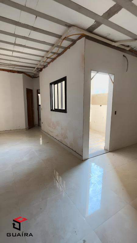 Apartamento à venda com 2 quartos, 40m² - Foto 2