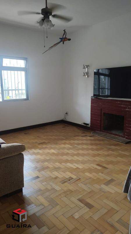 Casa à venda com 1 quarto, 146m² - Foto 2