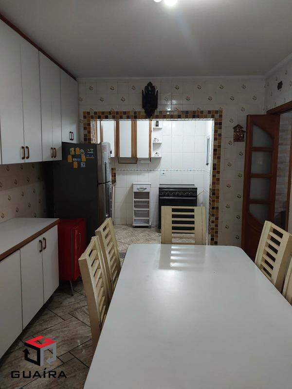 Sobrado à venda com 2 quartos, 212m² - Foto 12