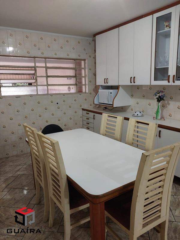 Sobrado à venda com 2 quartos, 212m² - Foto 11