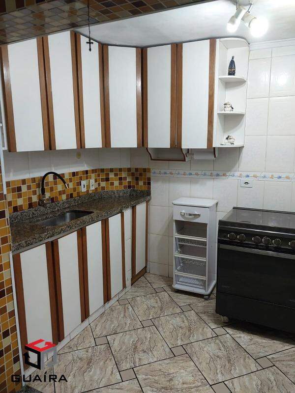 Sobrado à venda com 2 quartos, 212m² - Foto 10