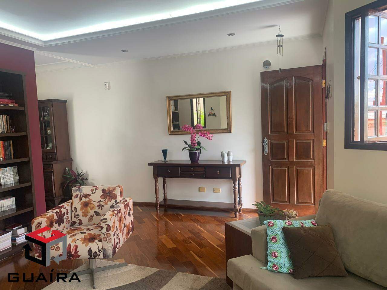 Sobrado à venda com 3 quartos, 192m² - Foto 1