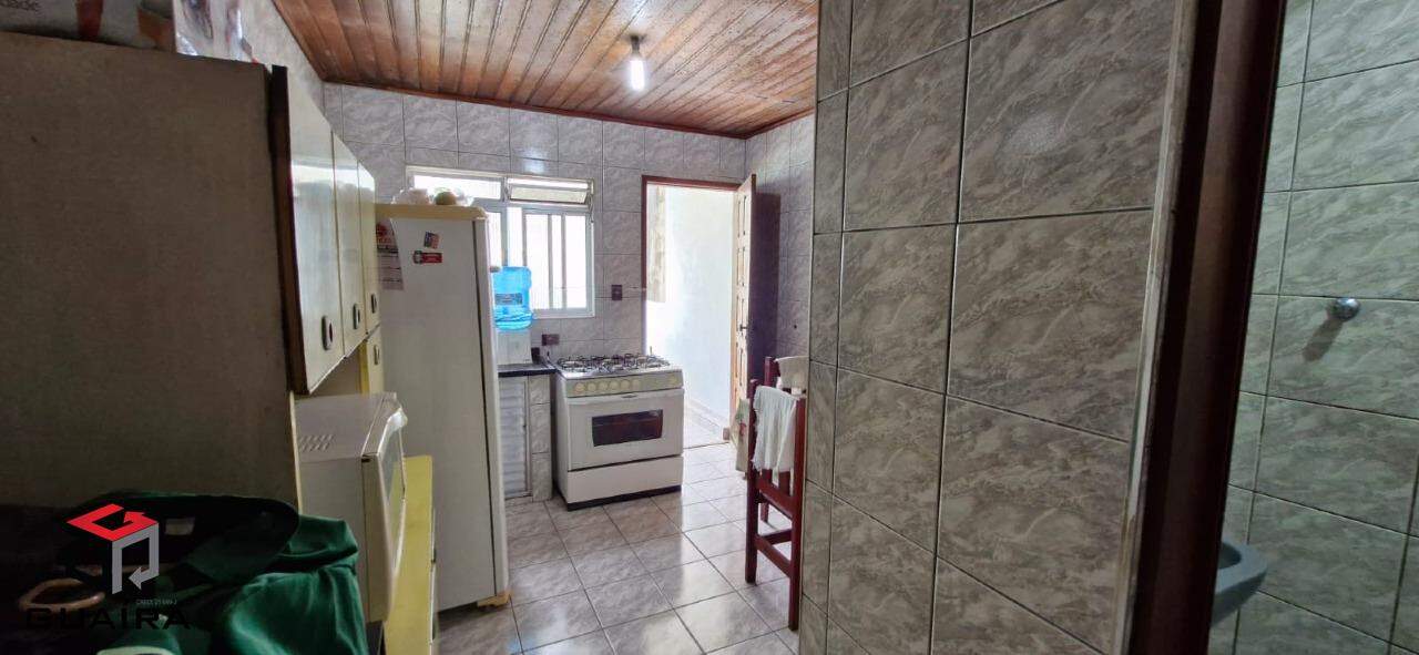 Casa à venda com 5 quartos, 196m² - Foto 6