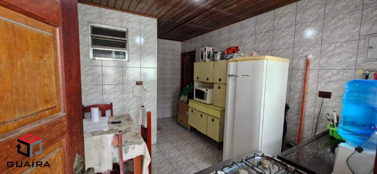 Casa à venda com 5 quartos, 196m² - Foto 7