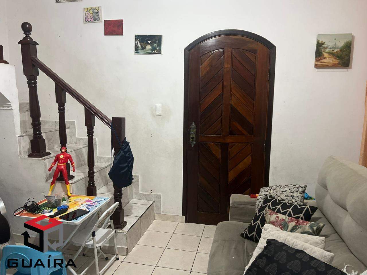 Sobrado à venda com 2 quartos, 150m² - Foto 2