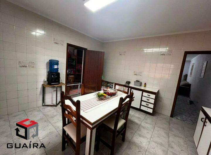 Casa à venda com 3 quartos, 186m² - Foto 4