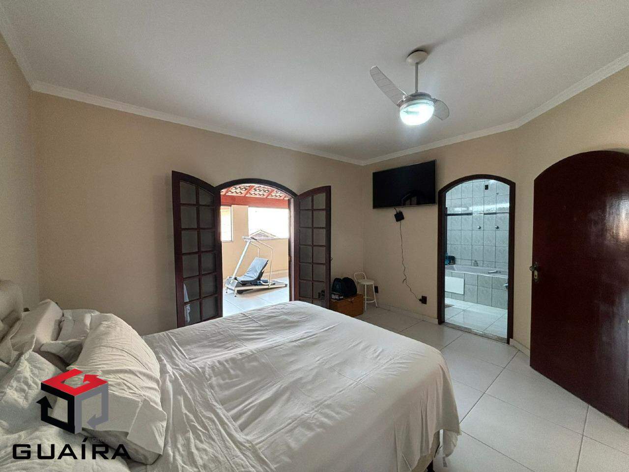 Casa à venda com 3 quartos, 212m² - Foto 28