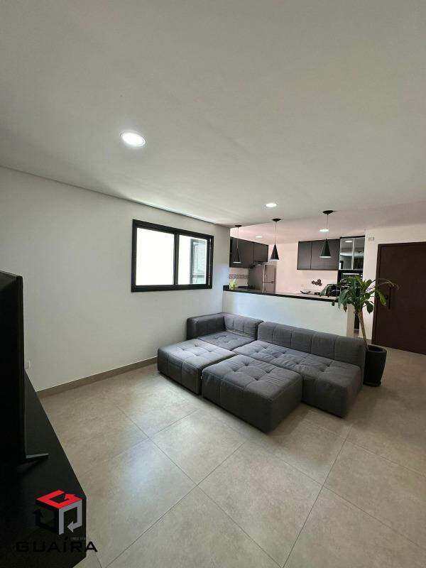 Apartamento à venda com 2 quartos, 70m² - Foto 3