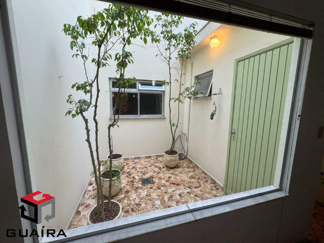 Casa à venda com 3 quartos, 218m² - Foto 6