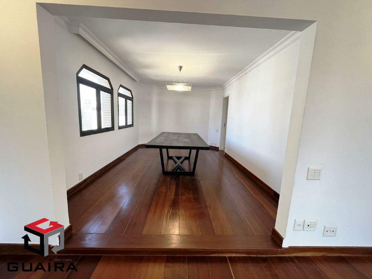 Apartamento para alugar com 4 quartos, 240m² - Foto 3