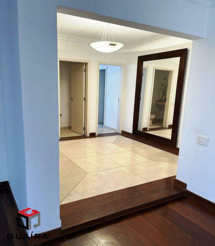 Apartamento para alugar com 4 quartos, 240m² - Foto 9