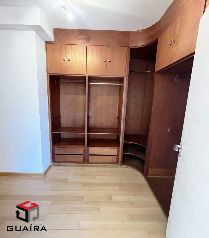 Apartamento para alugar com 4 quartos, 240m² - Foto 26