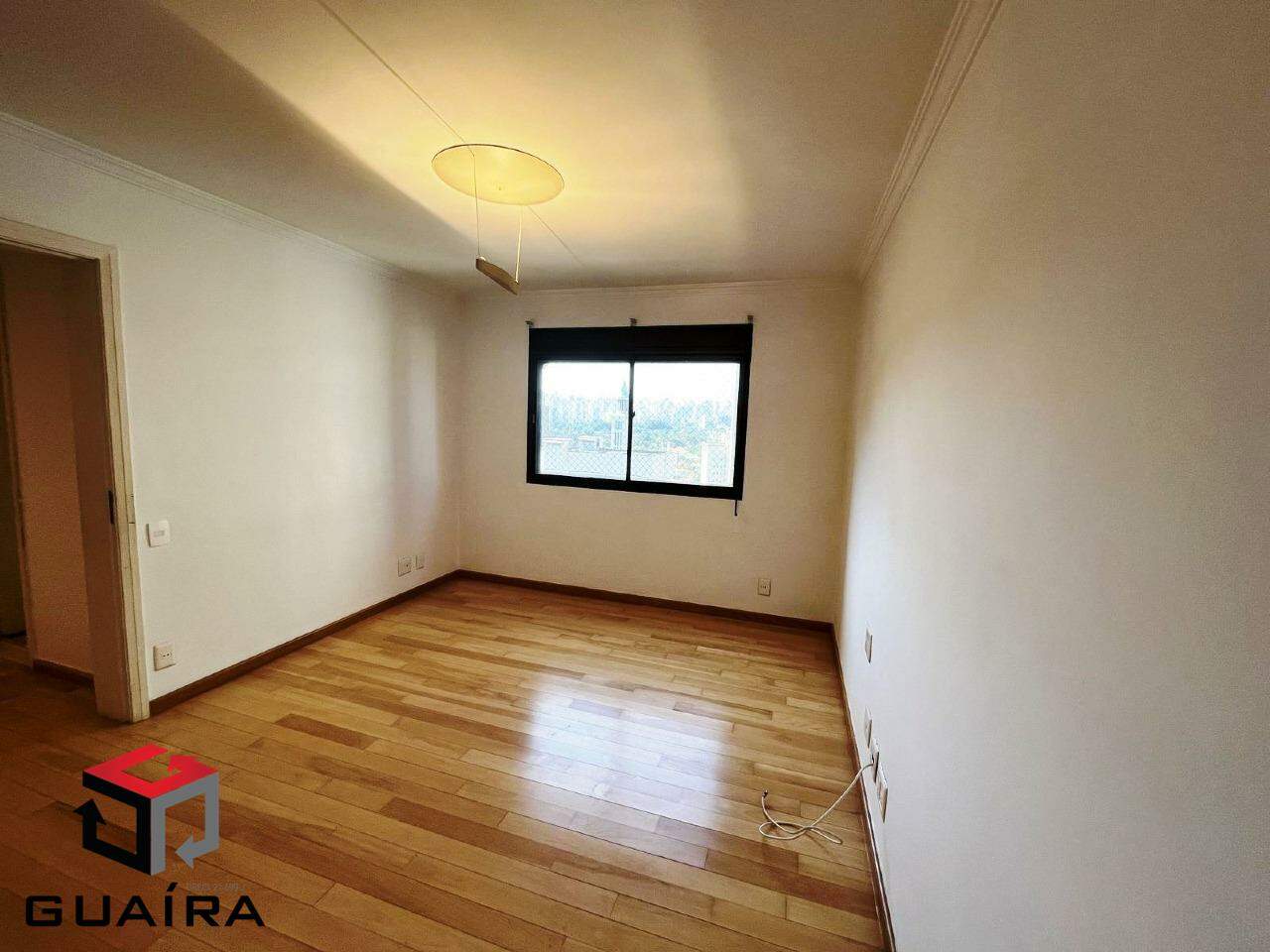 Apartamento para alugar com 4 quartos, 240m² - Foto 17