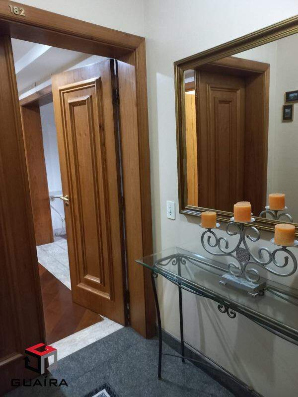 Apartamento à venda com 3 quartos, 200m² - Foto 5