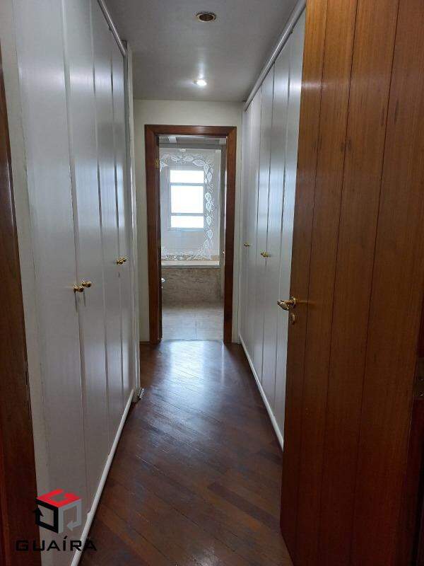 Apartamento à venda com 3 quartos, 200m² - Foto 16