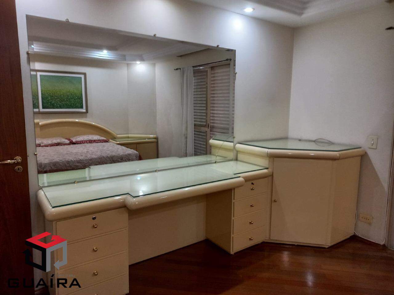 Apartamento à venda com 3 quartos, 200m² - Foto 23