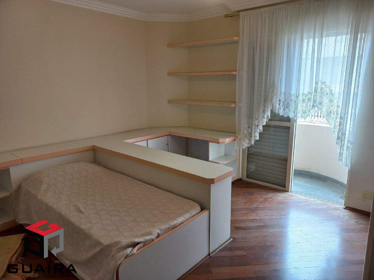 Apartamento à venda com 3 quartos, 200m² - Foto 19