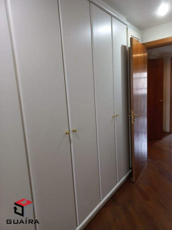 Apartamento à venda com 3 quartos, 200m² - Foto 17