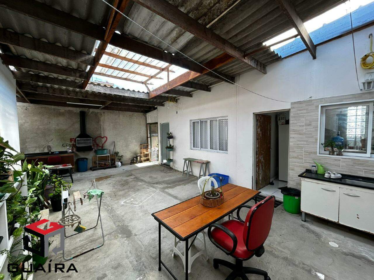 Casa à venda com 2 quartos, 275m² - Foto 9