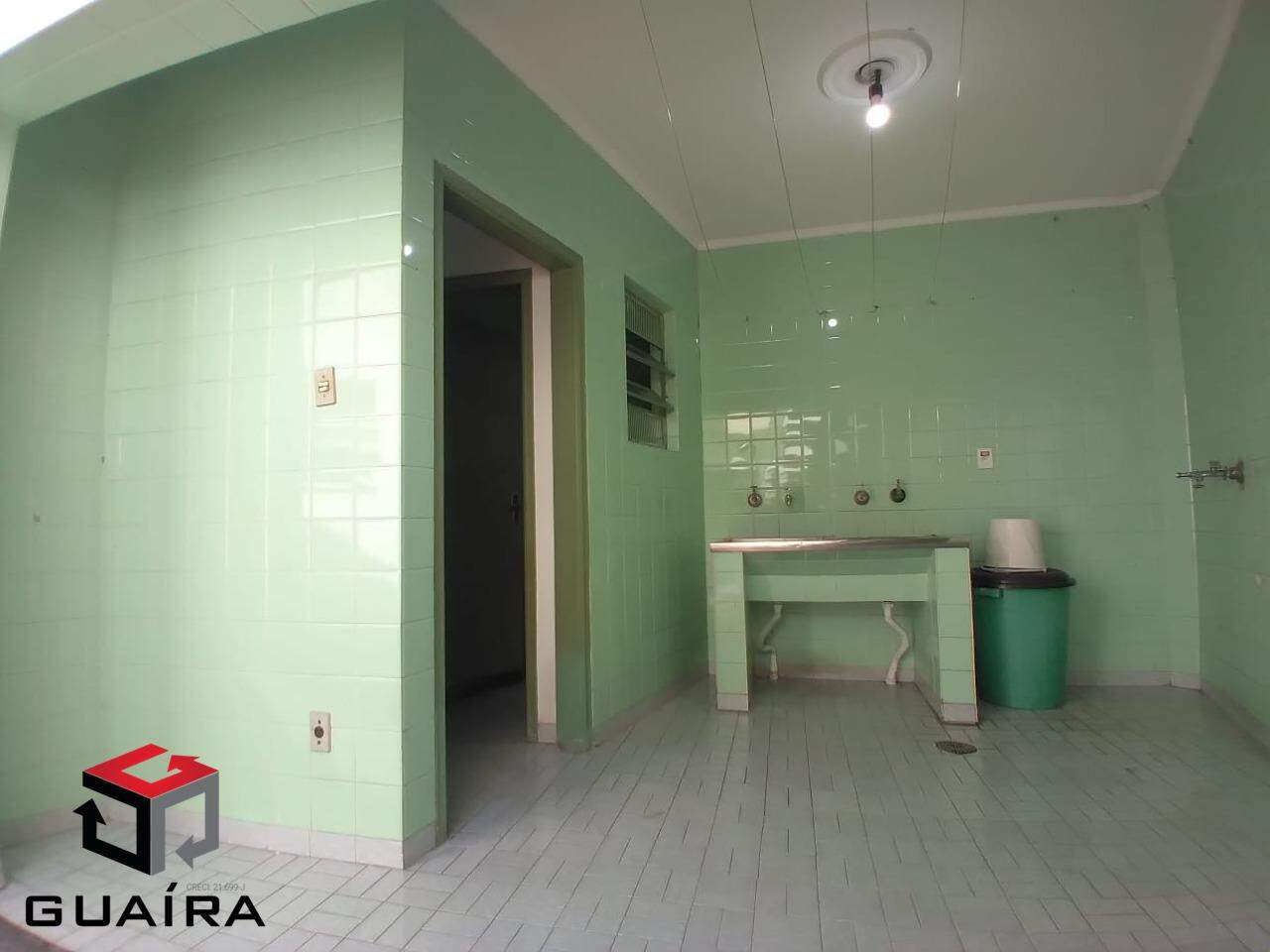 Sobrado para alugar com 3 quartos, 216m² - Foto 8