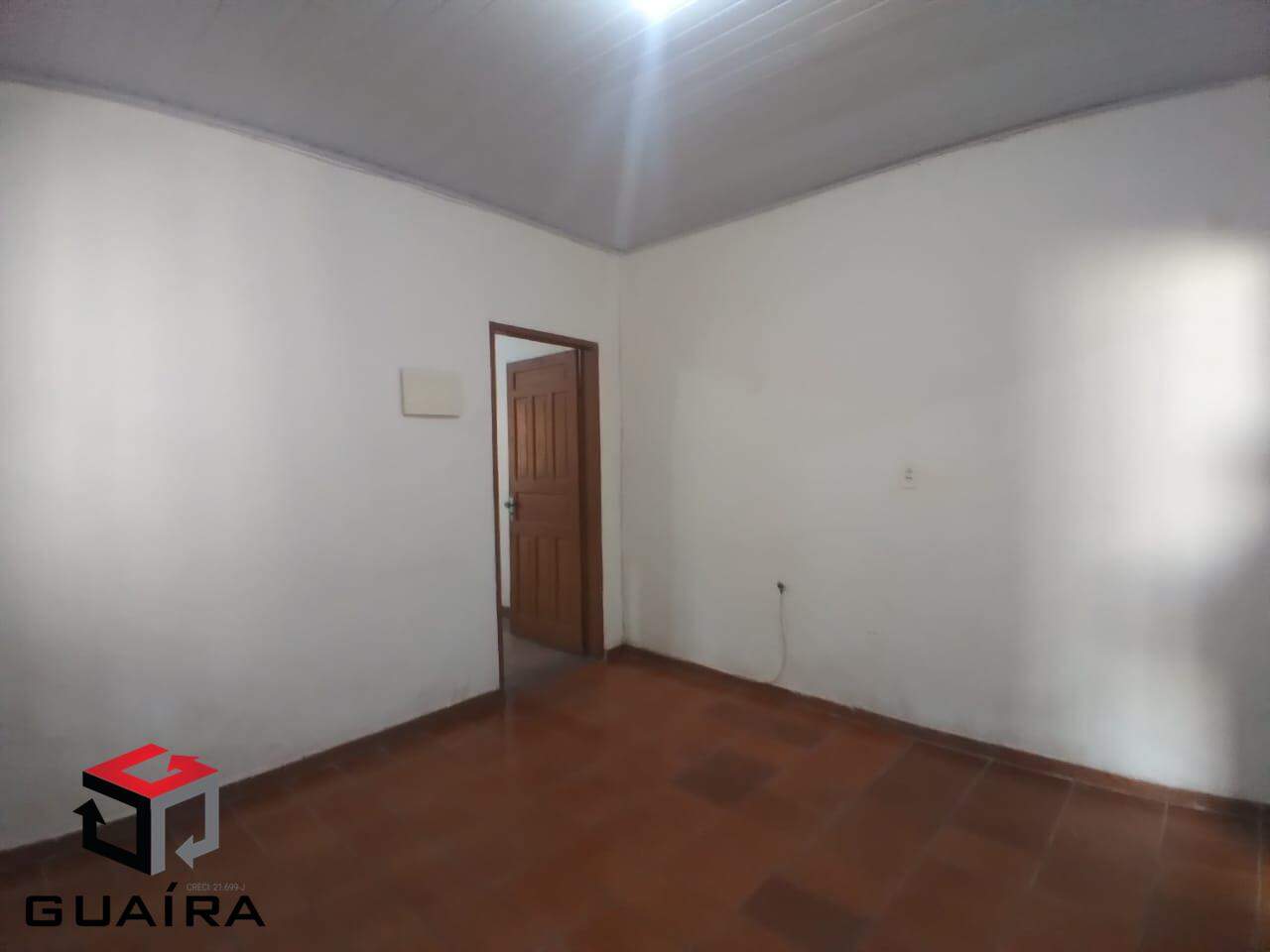 Casa para alugar com 2 quartos, 142m² - Foto 12