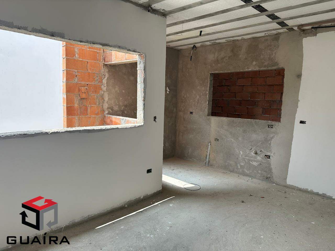 Apartamento à venda com 2 quartos, 46m² - Foto 1