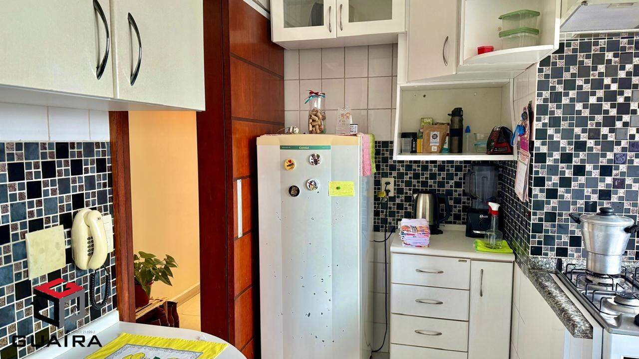 Apartamento à venda com 2 quartos, 58m² - Foto 2