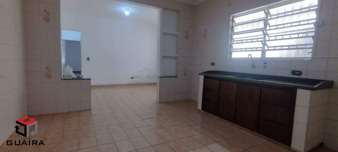 Sobrado à venda com 3 quartos, 180m² - Foto 3