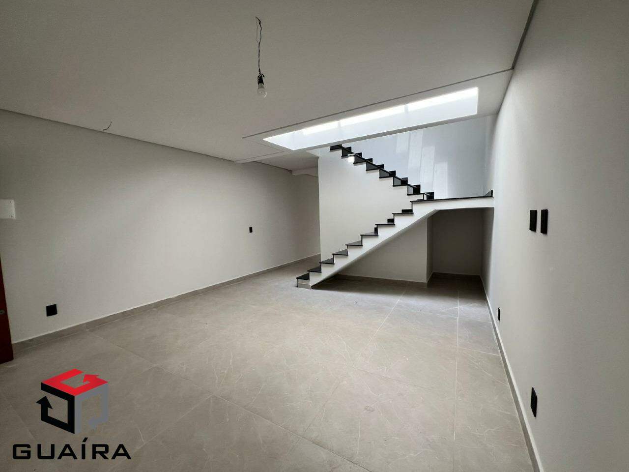 Sobrado à venda com 3 quartos, 205m² - Foto 4