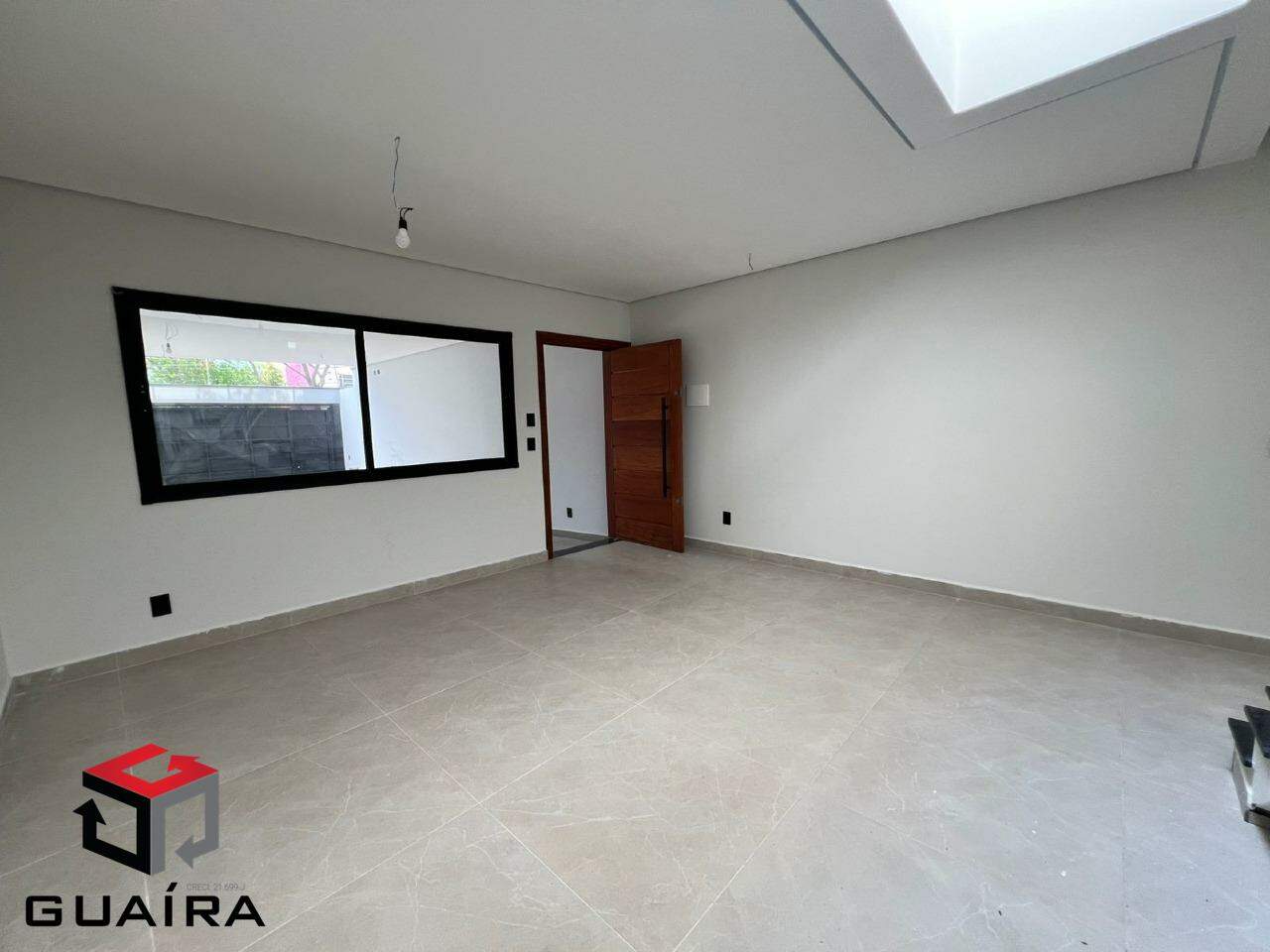 Sobrado à venda com 3 quartos, 205m² - Foto 3