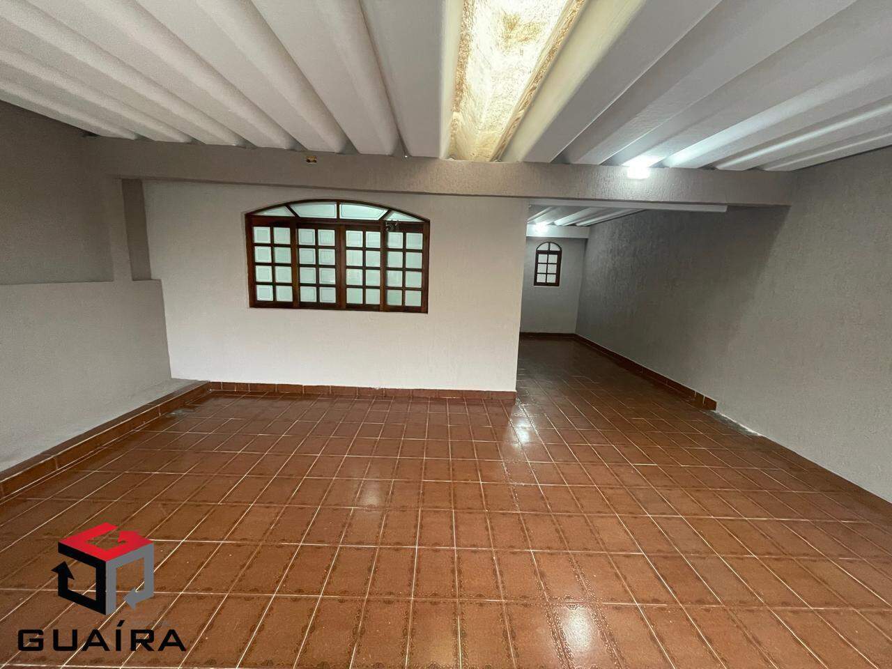 Casa à venda com 2 quartos, 120m² - Foto 1