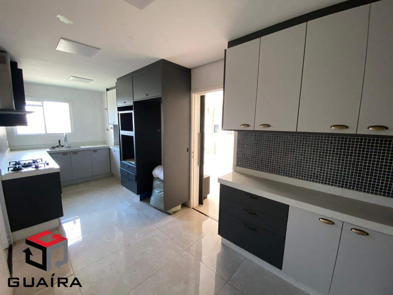 Apartamento à venda com 3 quartos, 172m² - Foto 14