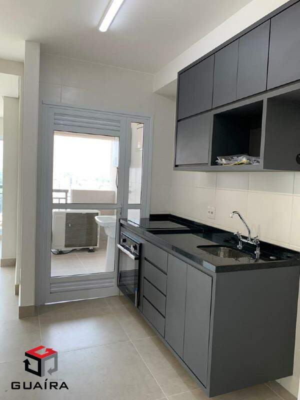 Apartamento à venda com 2 quartos, 66m² - Foto 2