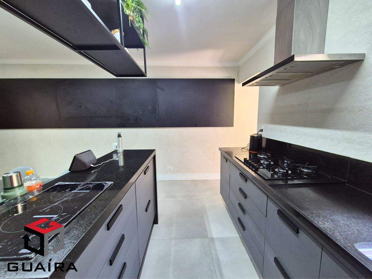 Sobrado à venda com 2 quartos, 205m² - Foto 14