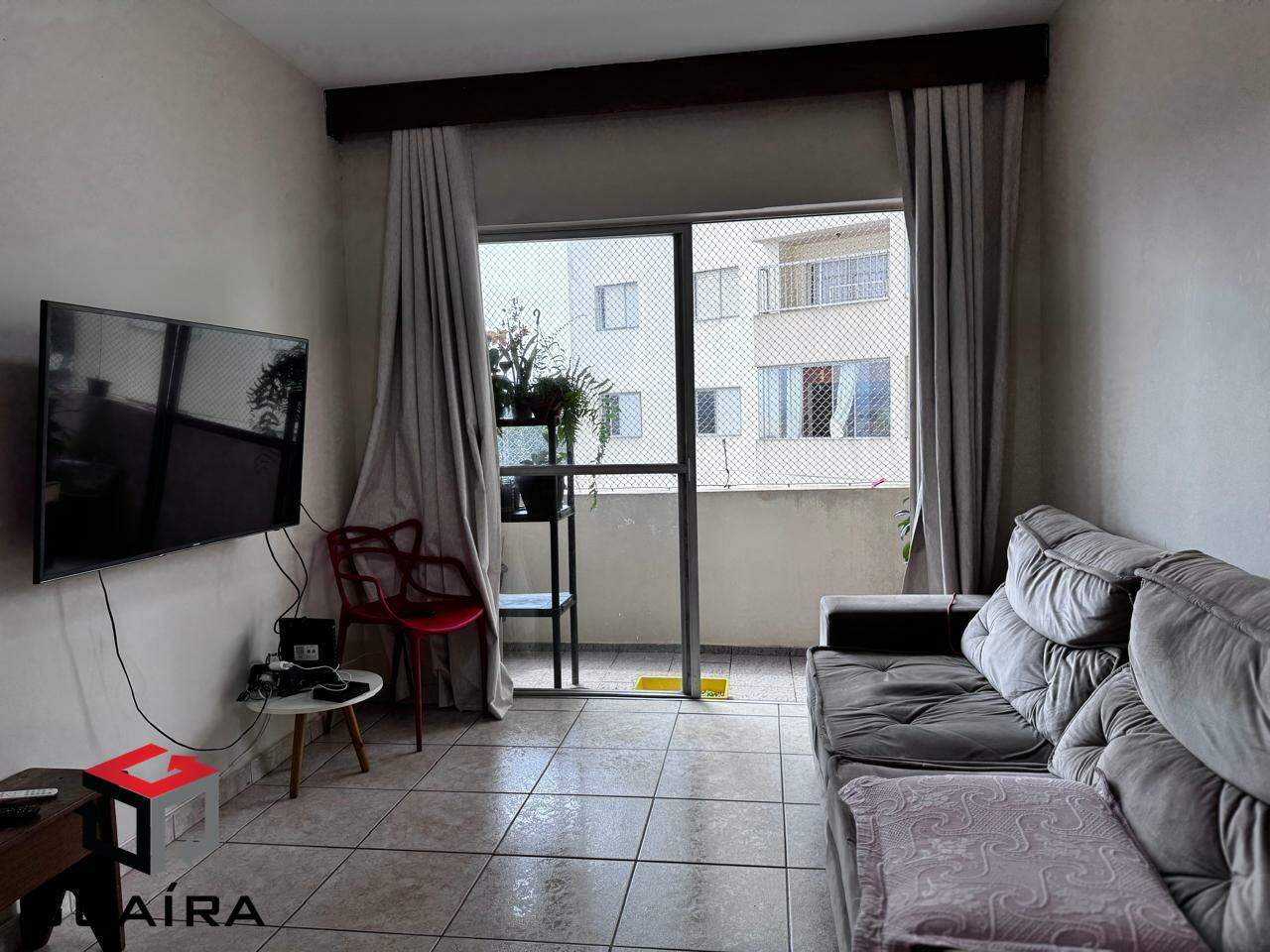 Apartamento à venda com 2 quartos, 70m² - Foto 2