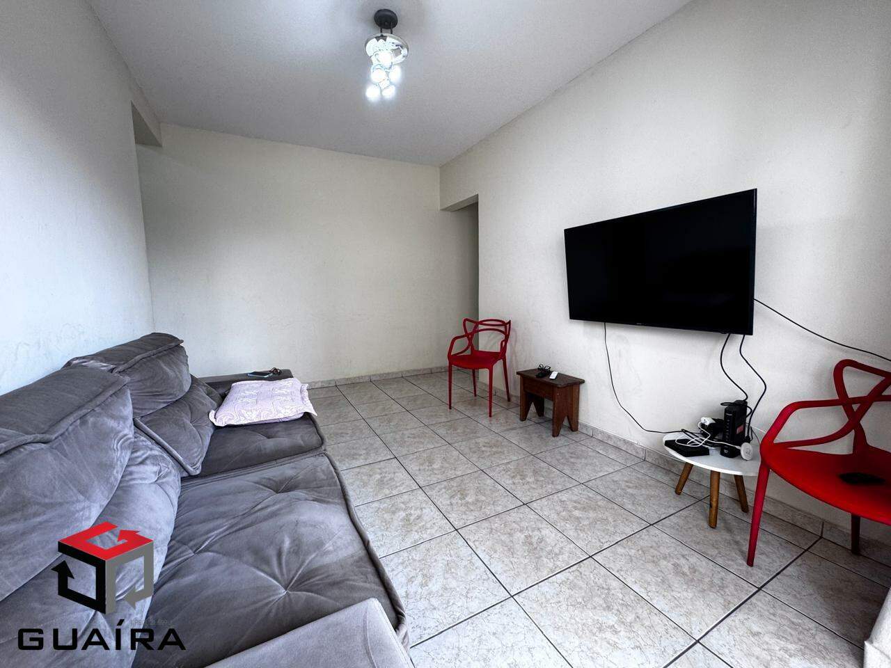 Apartamento à venda com 2 quartos, 70m² - Foto 4