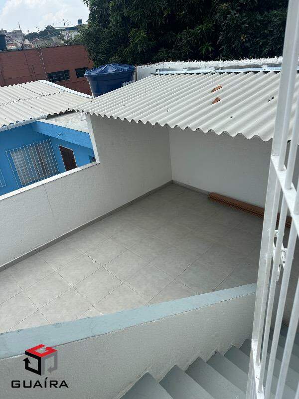 Casa para alugar com 2 quartos, 100m² - Foto 2