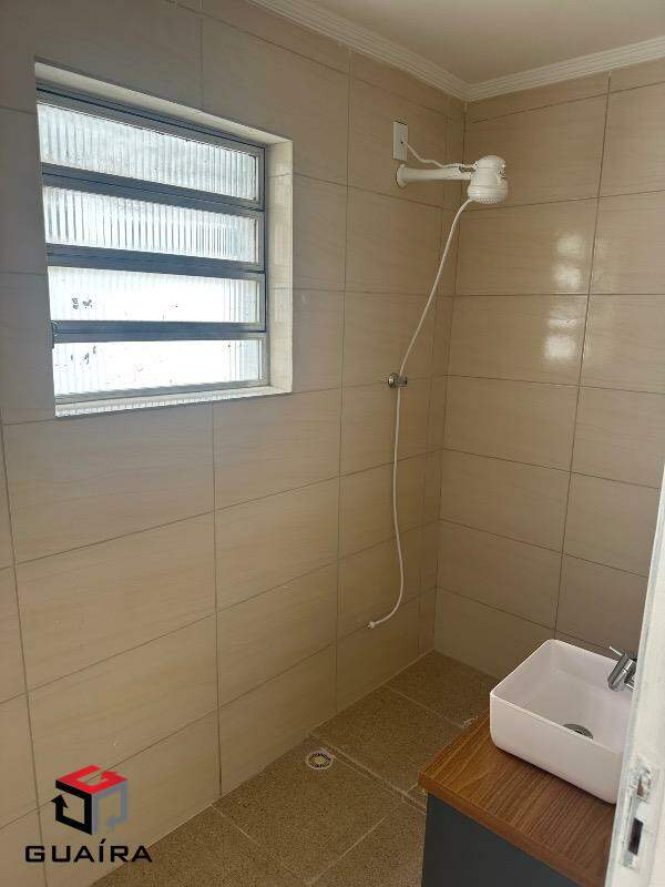 Casa para alugar com 2 quartos, 100m² - Foto 11