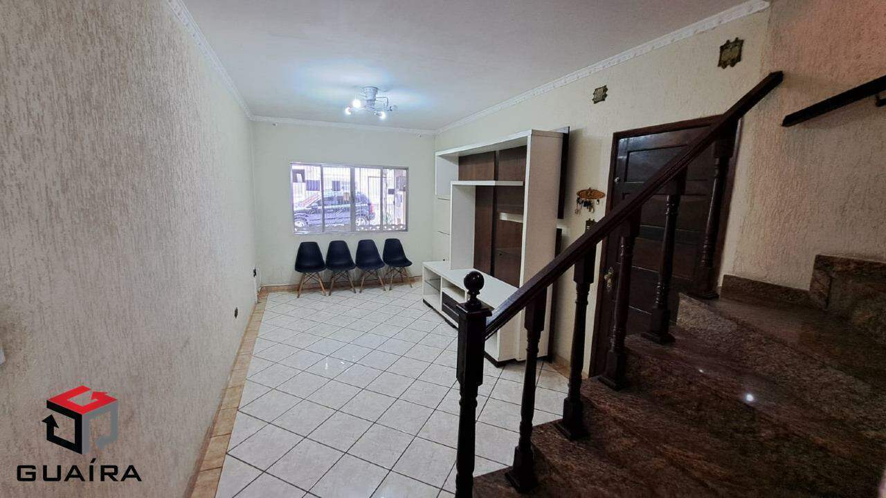 Sobrado para alugar com 3 quartos, 268m² - Foto 1