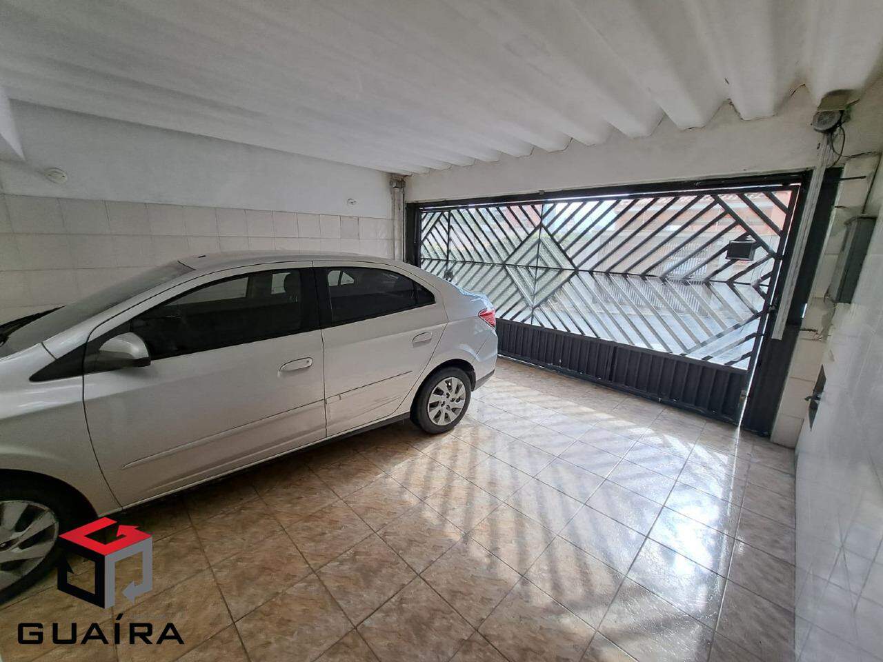 Sobrado à venda com 3 quartos, 154m² - Foto 1