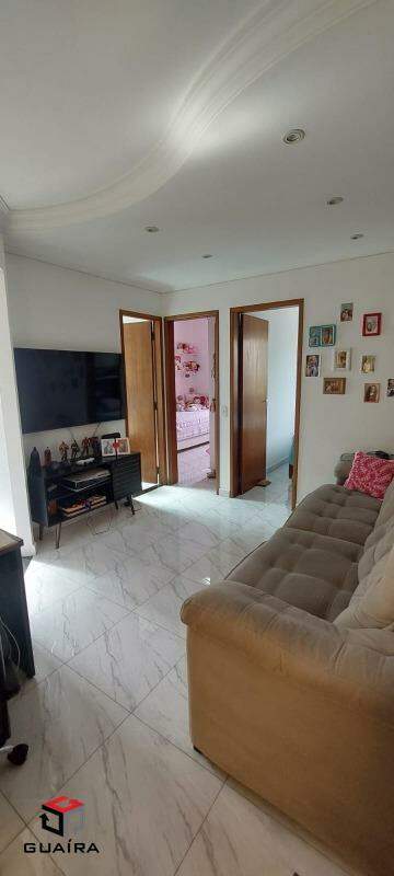 Apartamento à venda com 2 quartos, 42m² - Foto 2