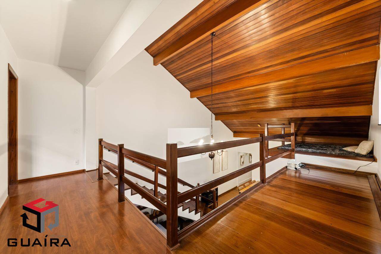 Casa à venda com 4 quartos, 250m² - Foto 8