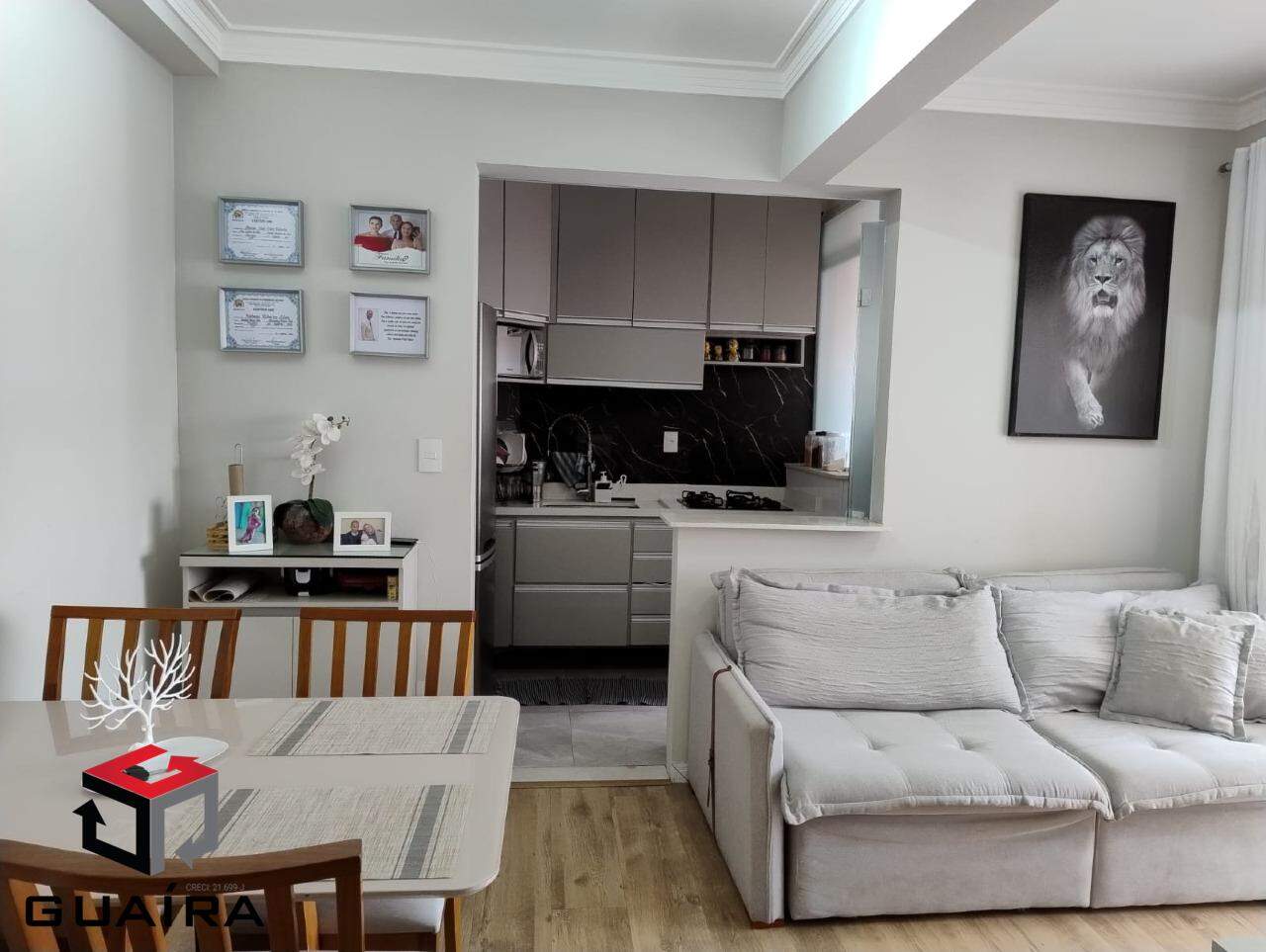 Apartamento à venda com 2 quartos, 60m² - Foto 2