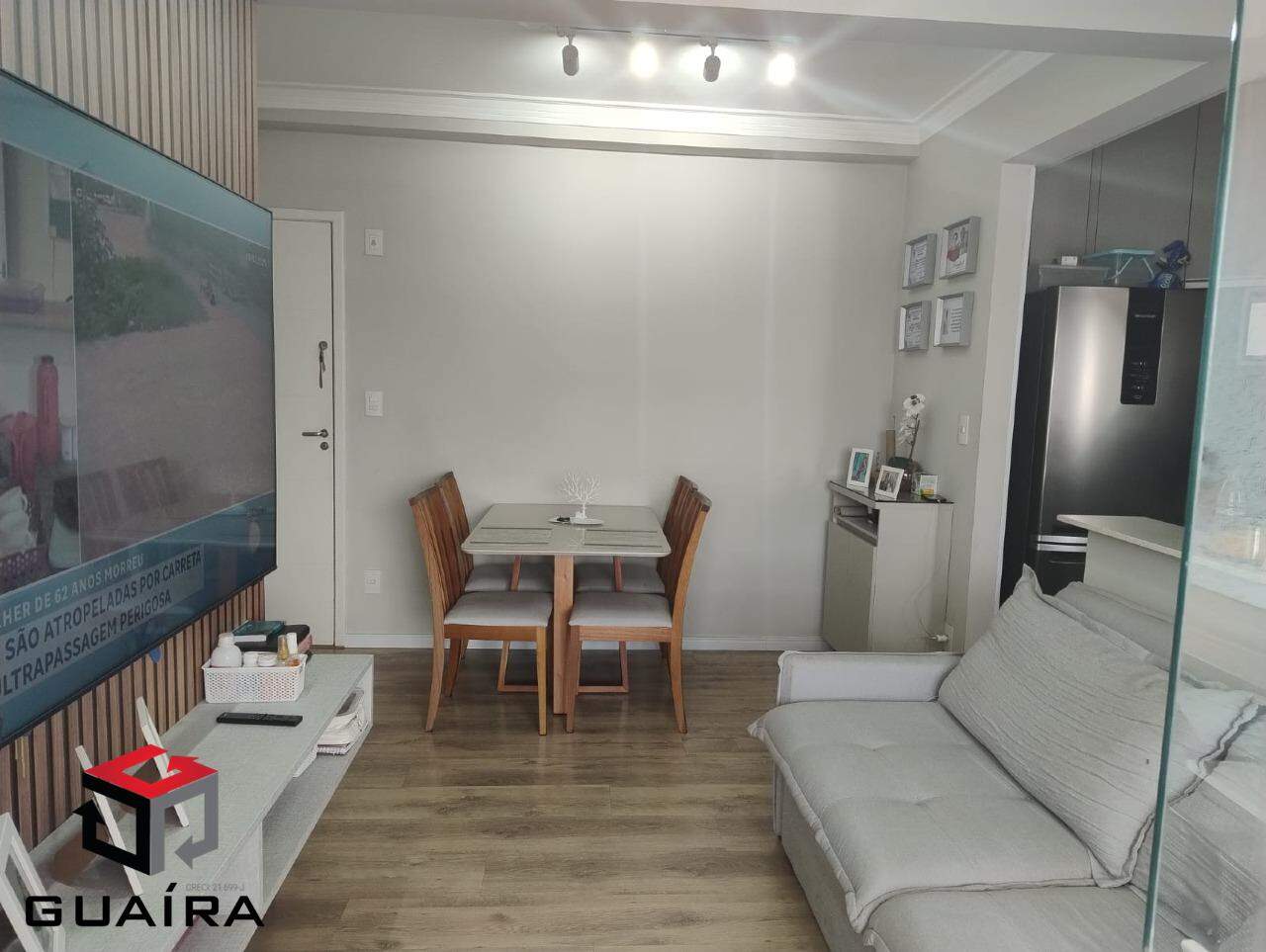 Apartamento à venda com 2 quartos, 60m² - Foto 4