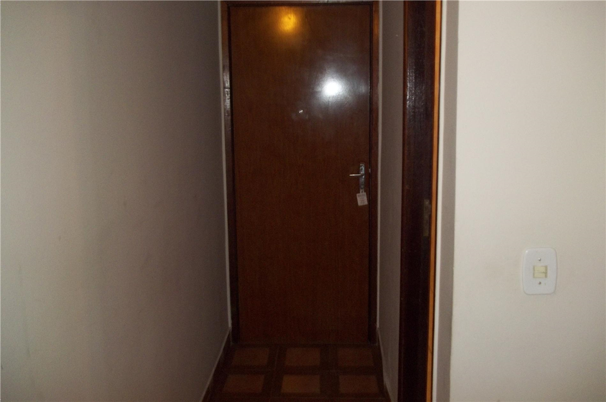 Apartamento à venda com 2 quartos, 90m² - Foto 2