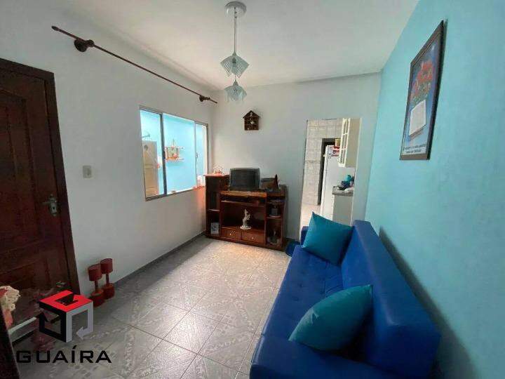 Casa à venda com 2 quartos, 140m² - Foto 1